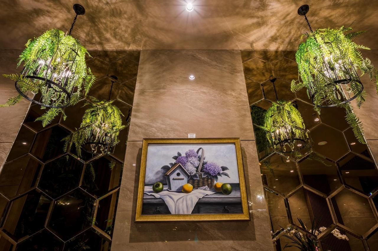 Sunflower Luxury Hotel Хошимин Экстерьер фото