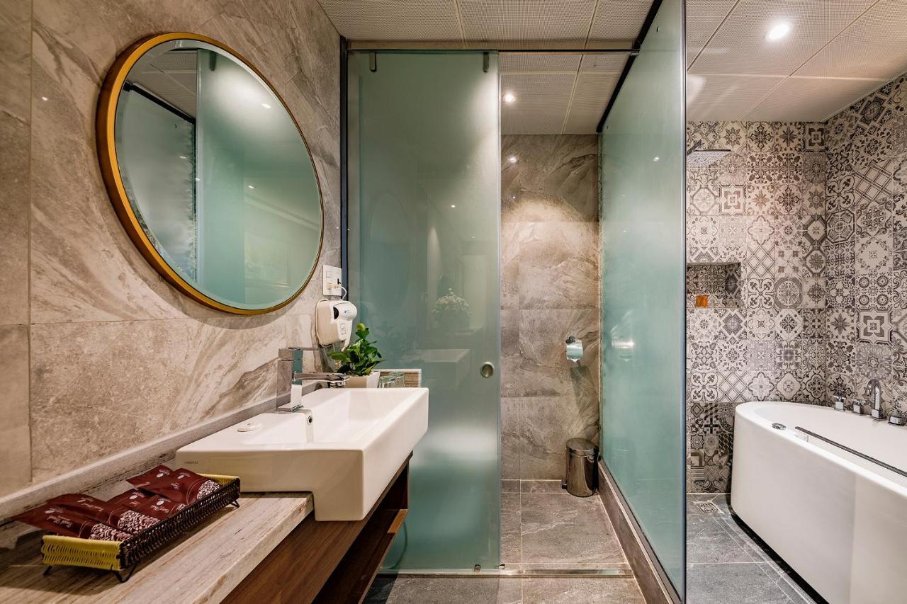 Sunflower Luxury Hotel Хошимин Экстерьер фото